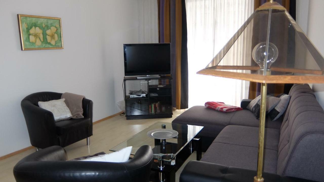 Village Appartements Вайдхофен-ан-дер-Тая Екстериор снимка