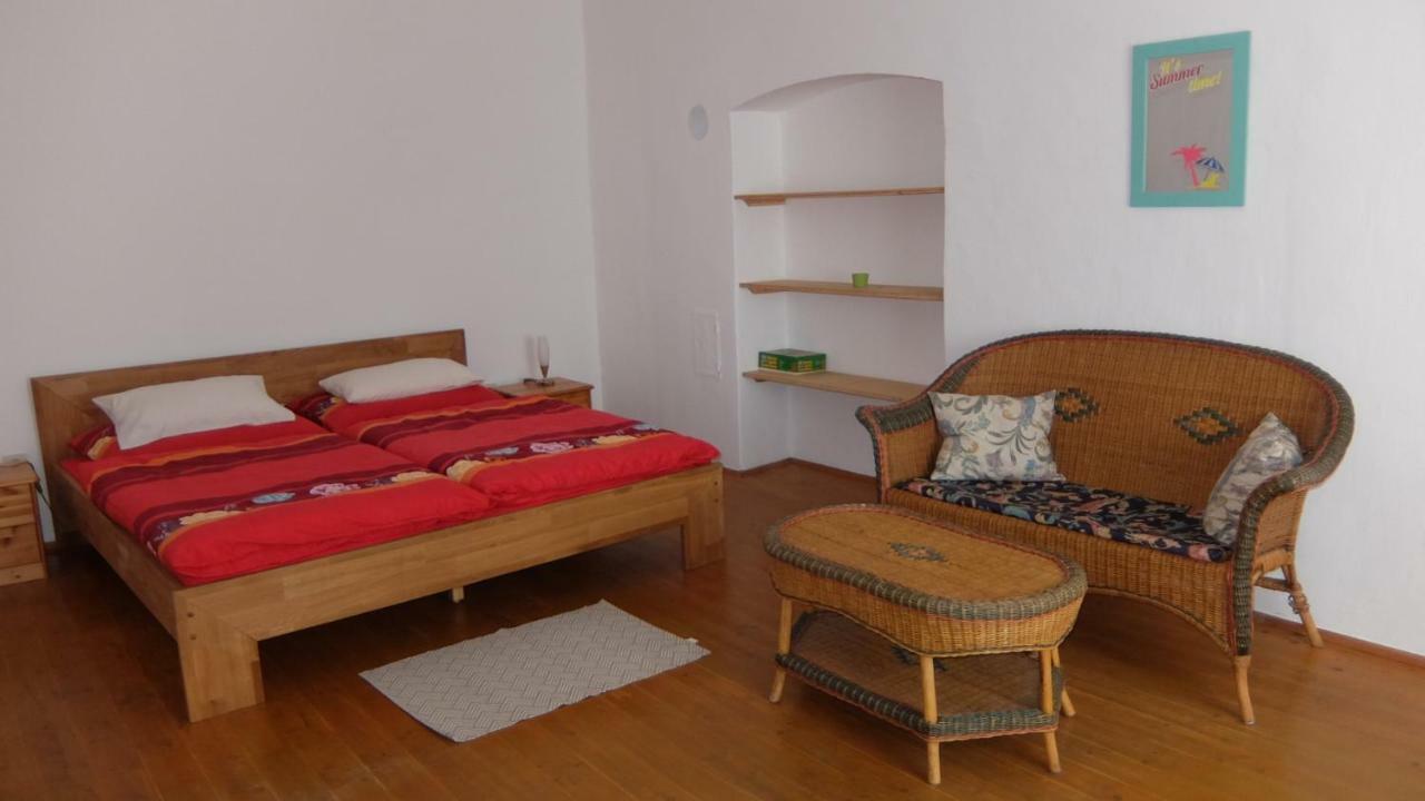 Village Appartements Вайдхофен-ан-дер-Тая Екстериор снимка