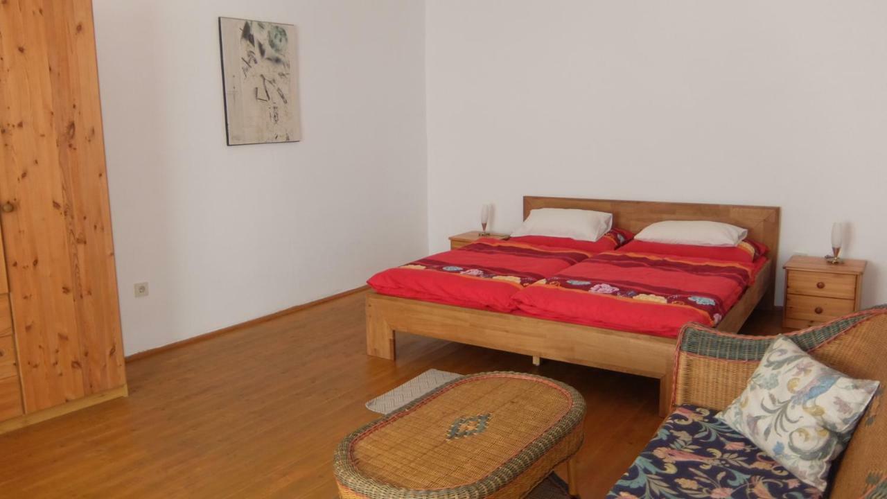 Village Appartements Вайдхофен-ан-дер-Тая Екстериор снимка