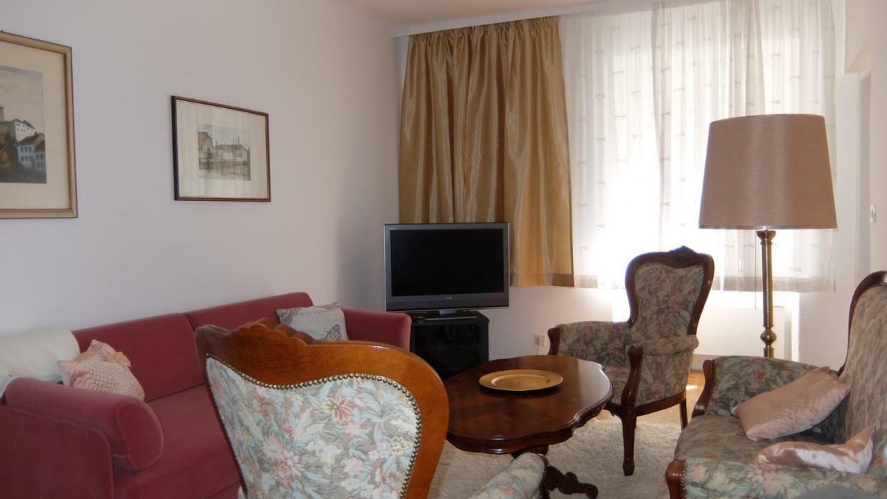 Village Appartements Вайдхофен-ан-дер-Тая Екстериор снимка